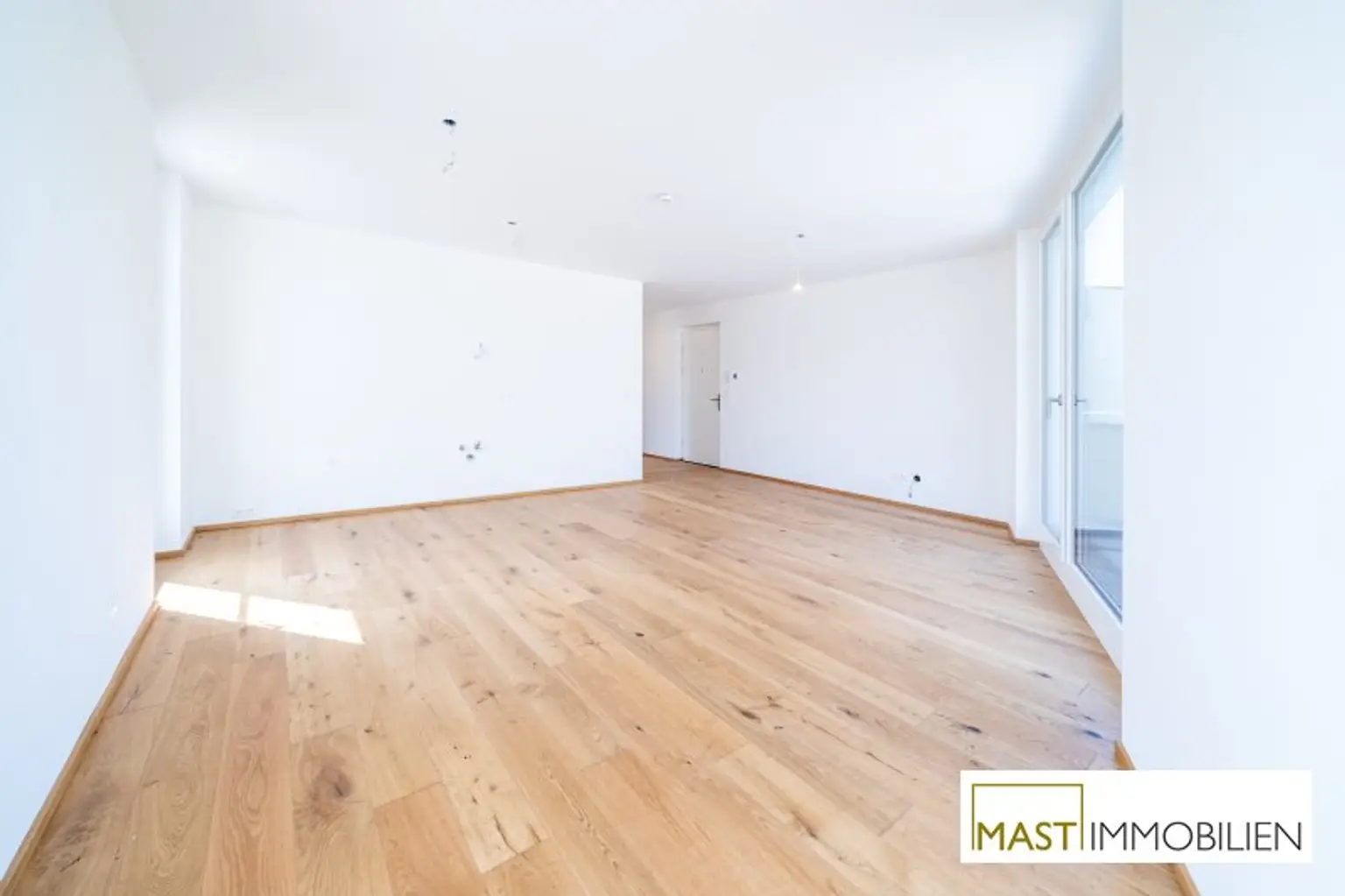 *Sommer 2025* Rund 180 qm Freifläche und Blick auf den See bei dieser exklusiven Dachgeschosswohnung!