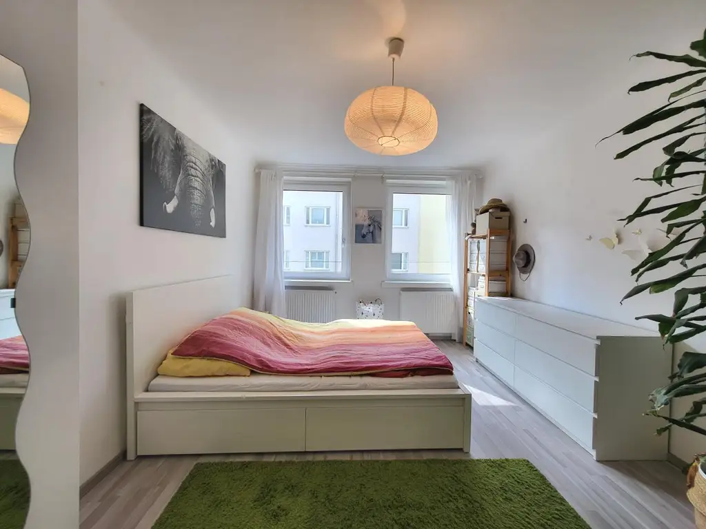 GEMÜTLICHE ZWEIZIMMERWOHNUNG MIT TOP ANBINDUNG