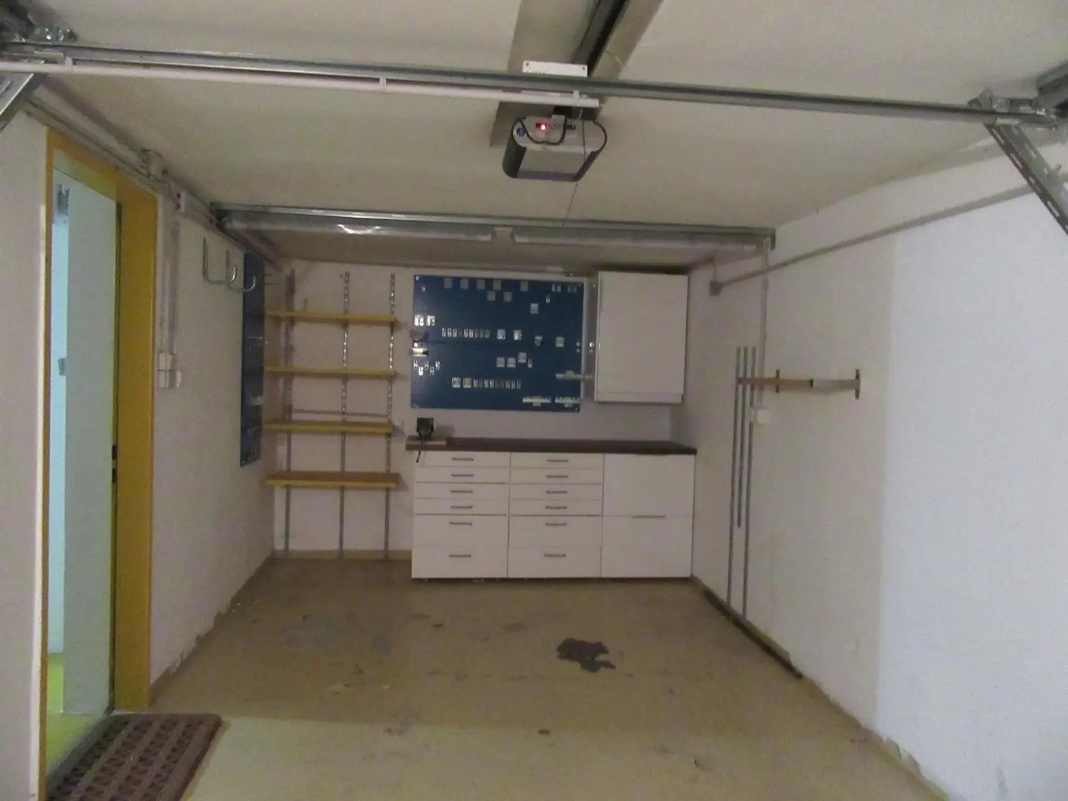 10 Garage