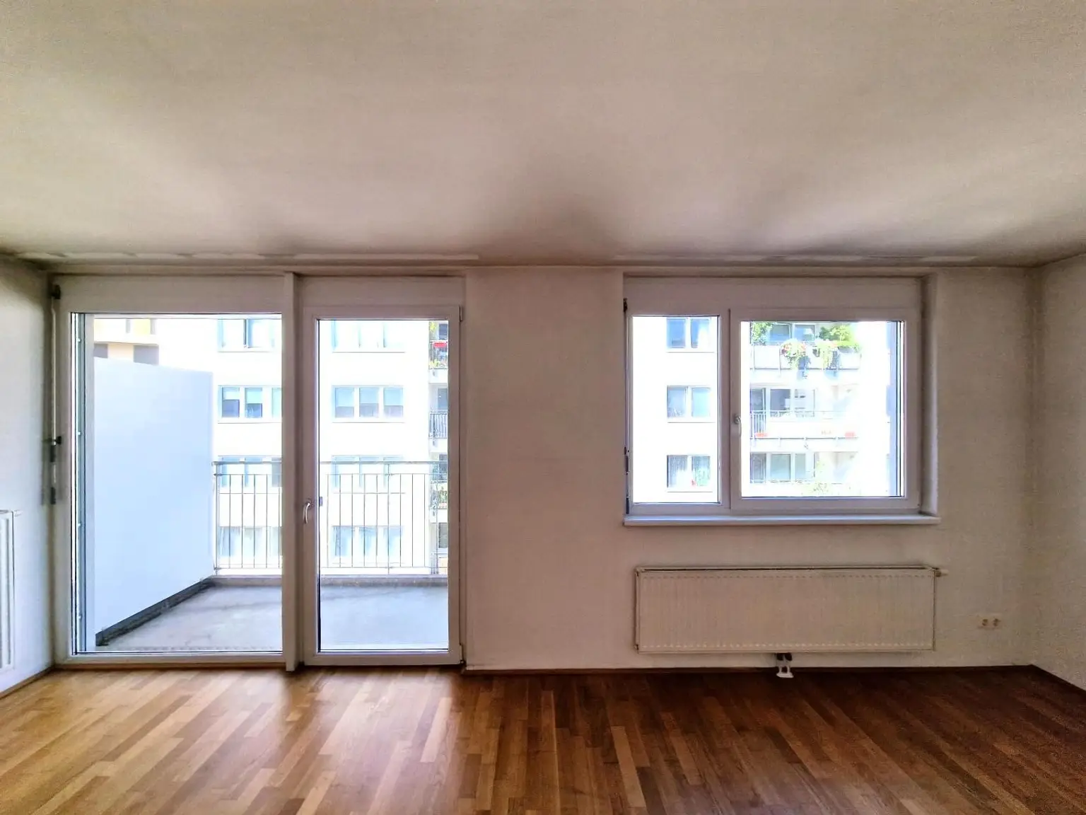 Moderne Neubauwohnung mit großem Balkon und Grünblick //Nähe Neubaugasse & U3 !!