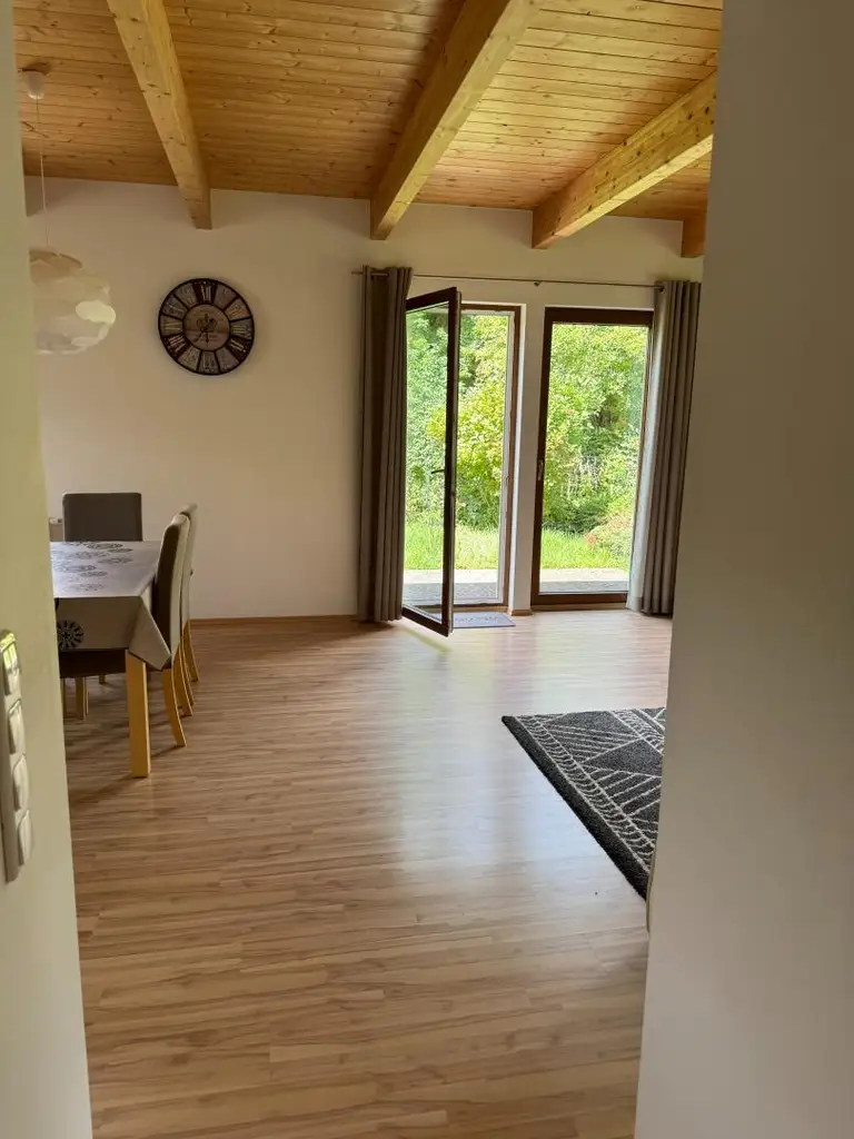 Bungalow in SONNIGER LAGE mit schönen Ausblicken !