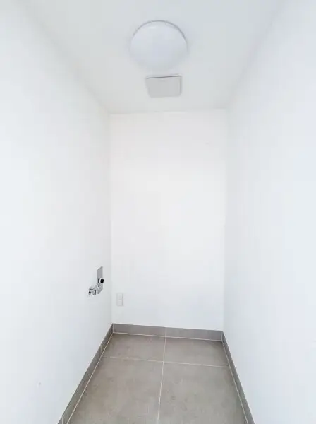 3-Zimmer-Wohnung mit Balkon & Blick auf die Alte Donau – Top-Zustand, klimatisiert, zentral begehbar!
