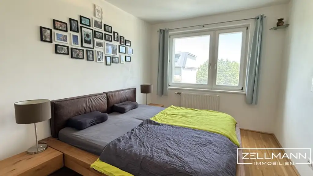 Repräsentatives Wohnen mit Stil und Substanz – großzügige Eigentumswohnung mit Balkon & Loggia | ZELLMANN IMMOBILIEN