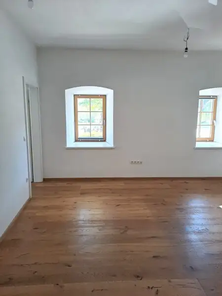 Erstbezug ruhige und helle Mietwohnung im St. Kathrein Am Hauenstein