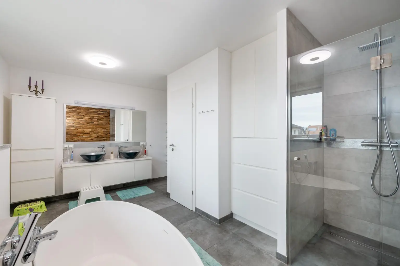 Großzügiges Badezimmer OG