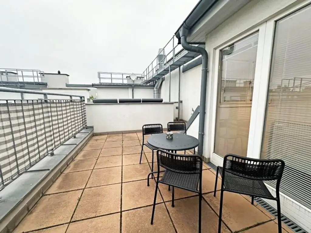 STAATSOPER-BLICK, klimatisiertes 110 m2 Dachgeschoss mit 20 m2 Terrasse, 3 Zimmer, Extraküche, 2 Bäder, Möblierung möglich