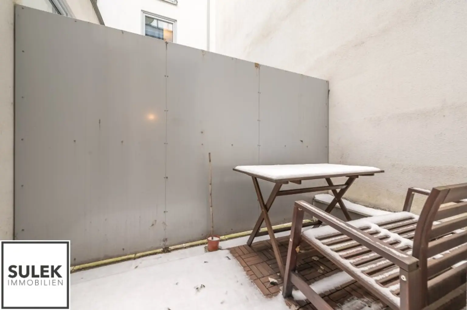 Gemütliche, ruhige 2-Zimmer Neubauwohnung mit Innenhof-Terrasse in beliebter Lage -nähe zur U6 & Mariahilfer Straße!