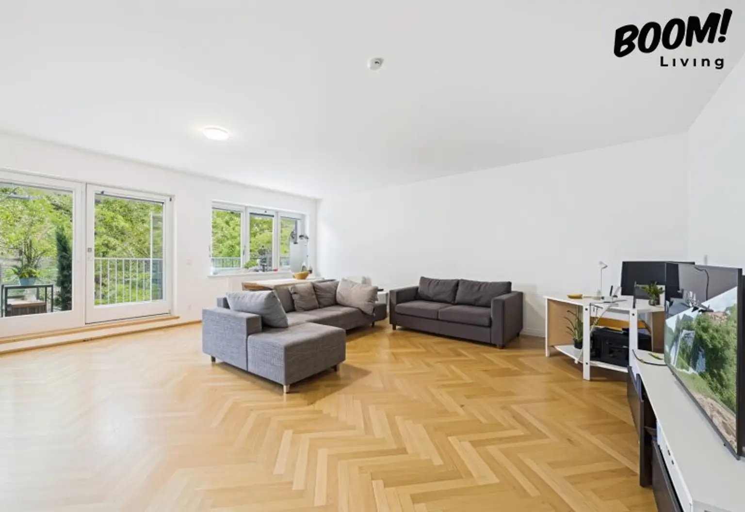 Großzügiges, lichtdurchflutetes Wohnen im 19. Bezirk //   120 m² mit Terrasse & Garagenplatz // 4 Zimmer