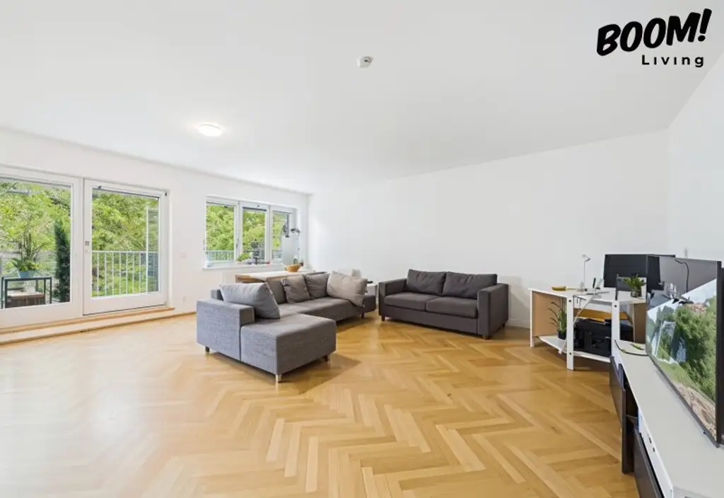 Großzügiges, lichtdurchflutetes Wohnen im 19. Bezirk //   120 m² mit Terrasse & Garagenplatz // 4 Zimmer