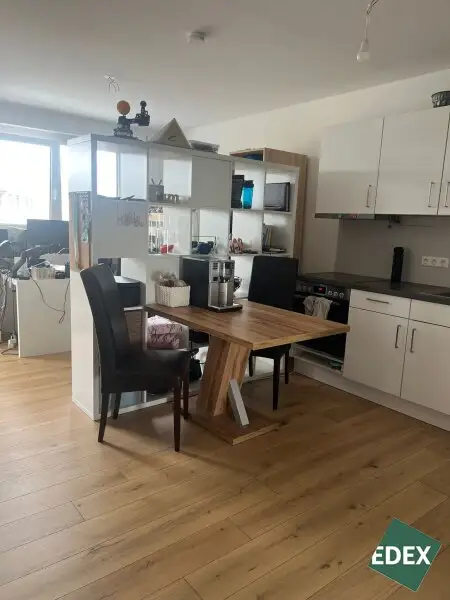 Ab Oktober: Schöne 2-Zimmer-Wohnung mit Balkon direkt bei der U3