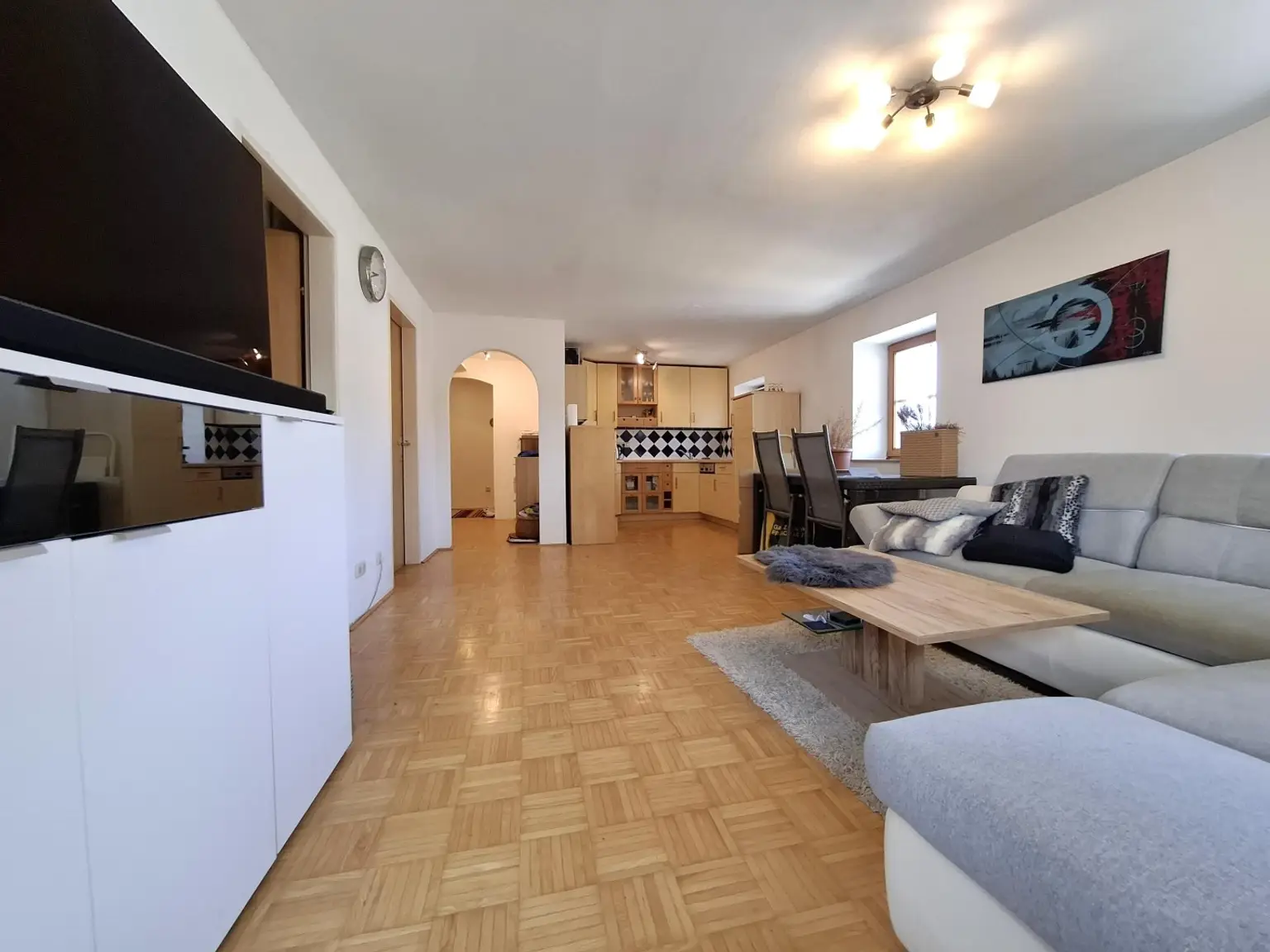Nette 2.Zi.-Wohnung mit großem Balkon