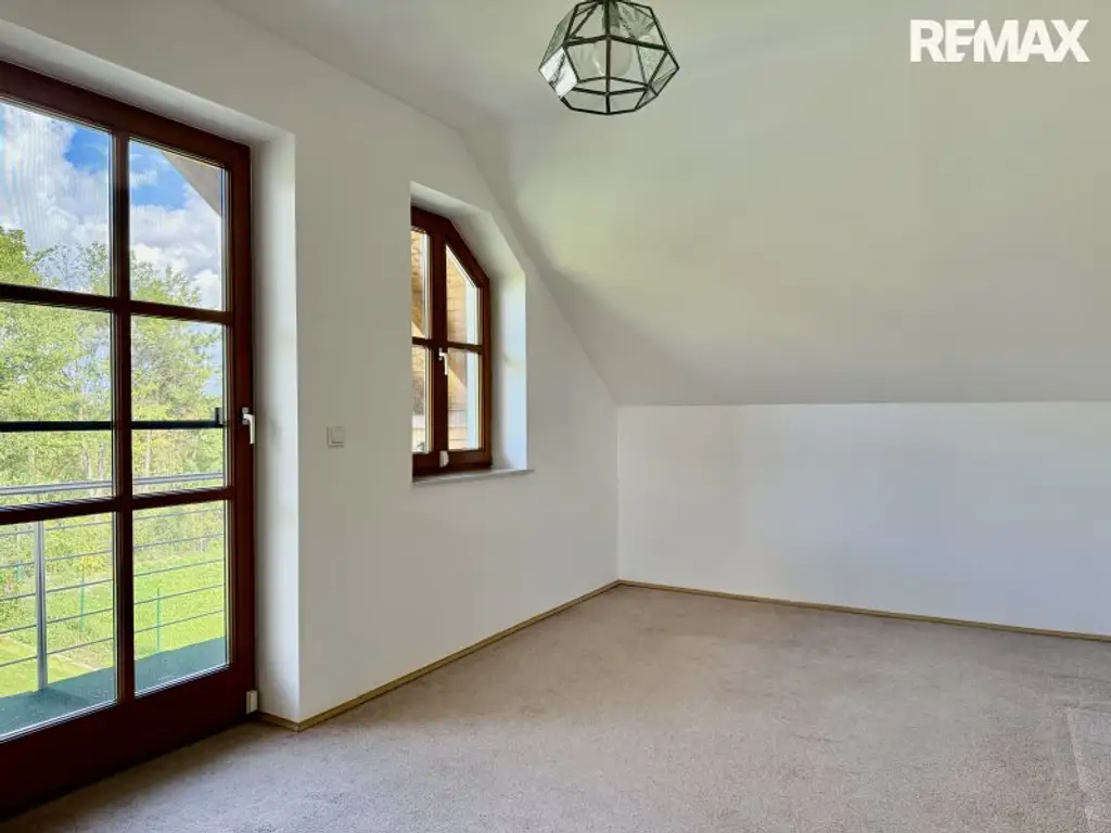 Seenahe Lage mit Badeplatz – Einfamilienhaus am Schloßsee (2. Reihe) inkl. Seezugang, ca. 125 m² Wfl.