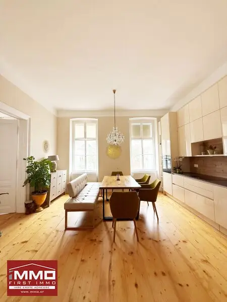 RENOVIERTER STILALTBAU MIT 140m2 EIGENGARTEN NÄHE KLOSTER UND
