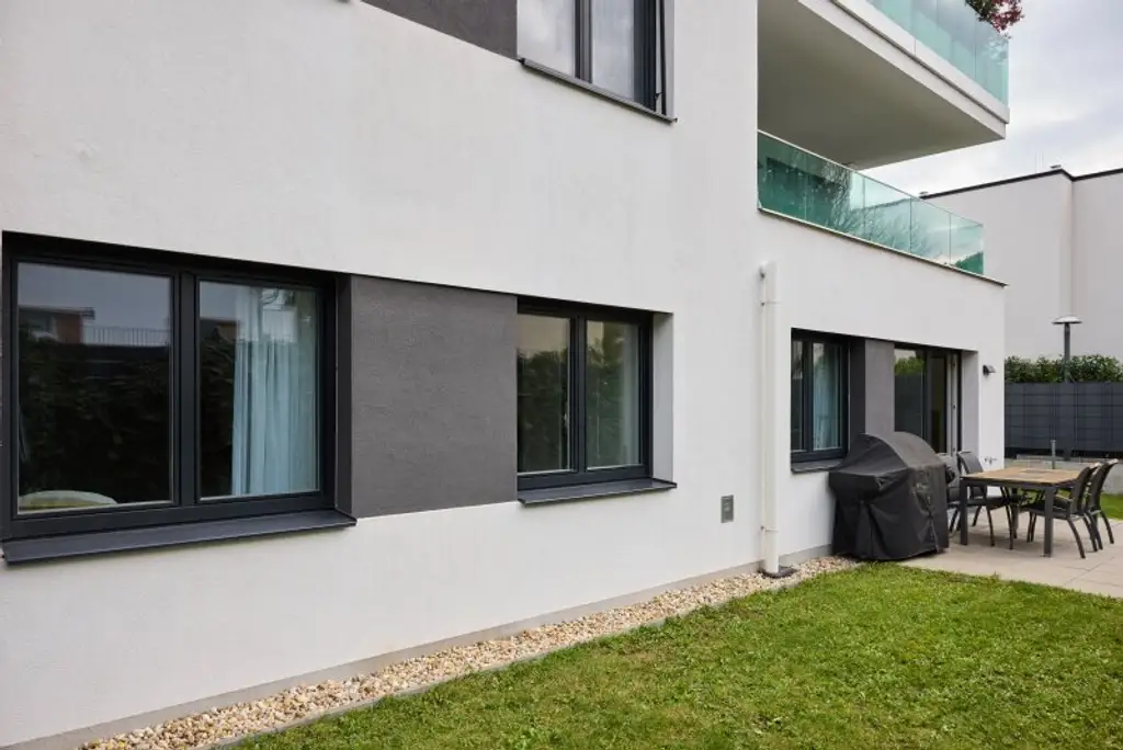 Sonnige 4 Zi Gartenwohnung in Ruhelage (S-Bahn Liesing Nähe) mit Garage