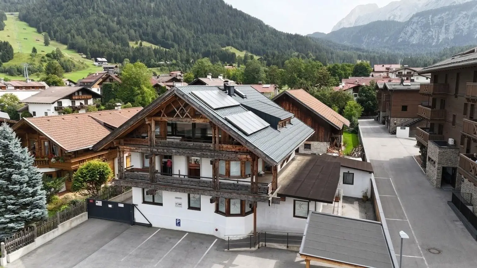 Ehrwald - Hausansicht oben