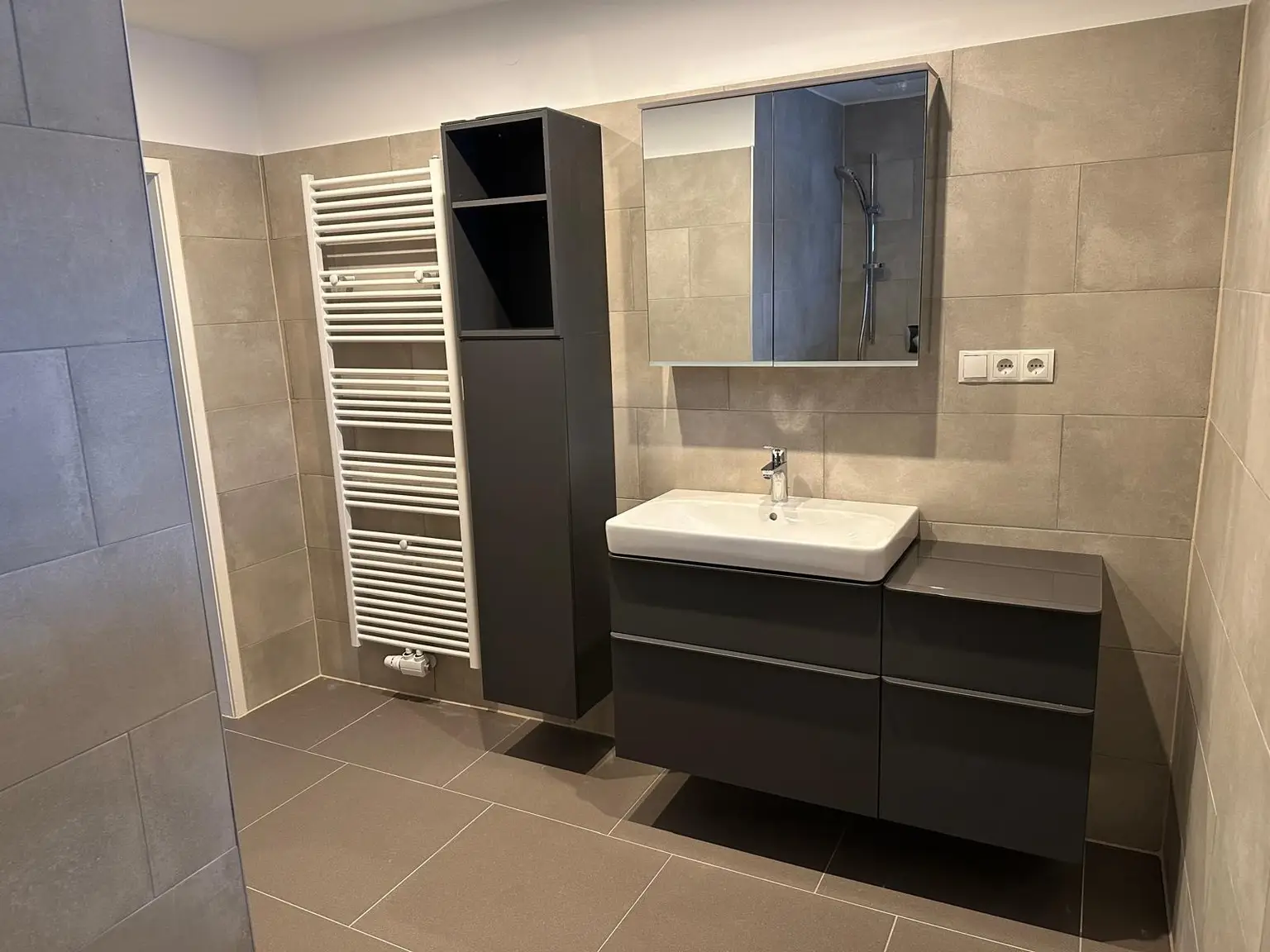 ###ERSTBEZUG###Exklusives Wohnerlebnis am Römerberg – Ruhe, Natur & Stadtnähe in Baden