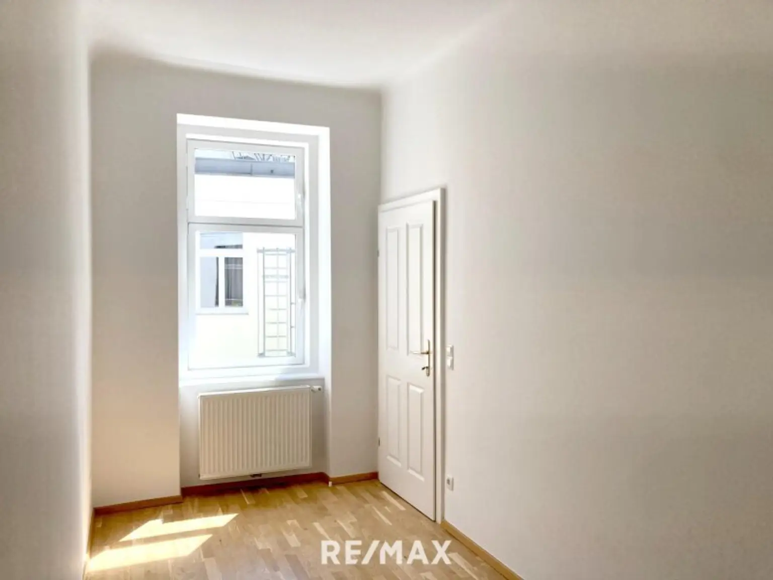 Perfekt geschnitten: Frisch sanierte 3-Zimmerwohnung in bester Lage in 1150 Wien