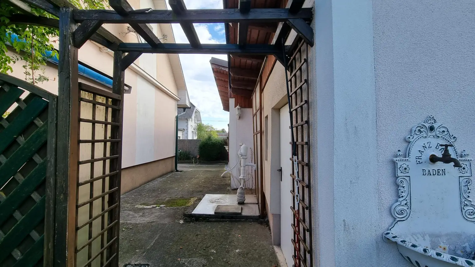 Gepflegtes Einfamilienhaus mit Pool und Garten in St. Georgen