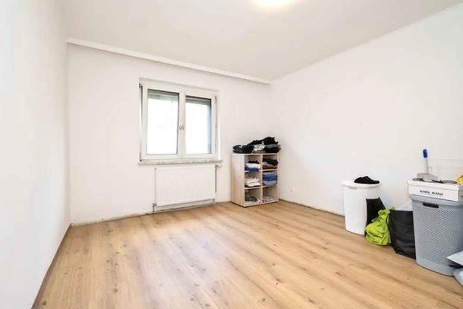 Schlafzimmer (EG)