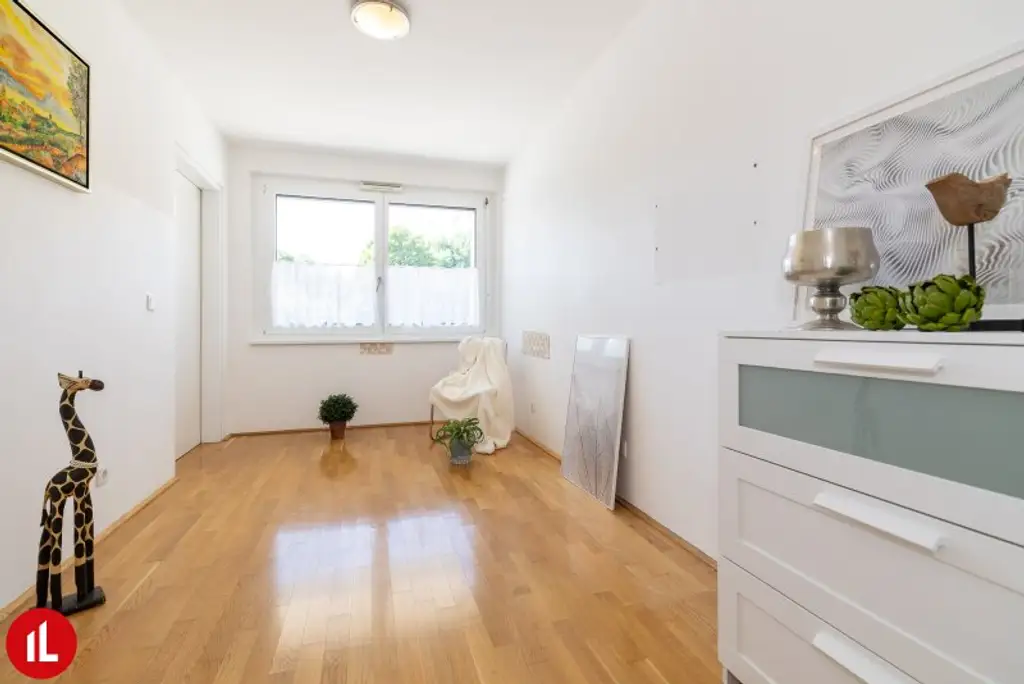 Großzügige 4 Zimmer-Eigentumswohnung mit Terrasse | direkt im Zentrum von Schwechat