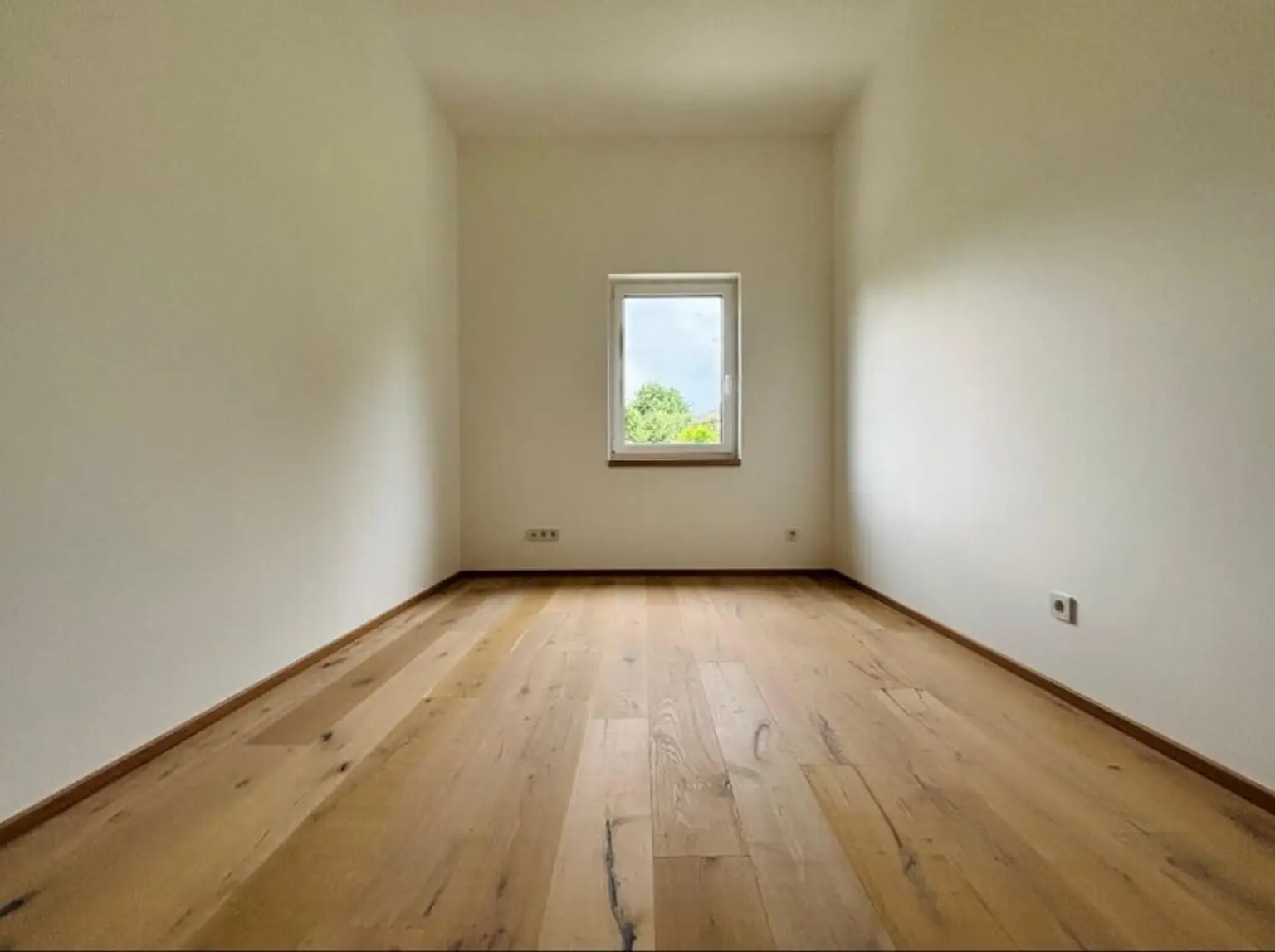 Exklusiver Wohngenuss - sonniger Ruhelage mit Garten, Terrasse und KFZ-Stellplätze in 2392 Sulz im Wienerwald