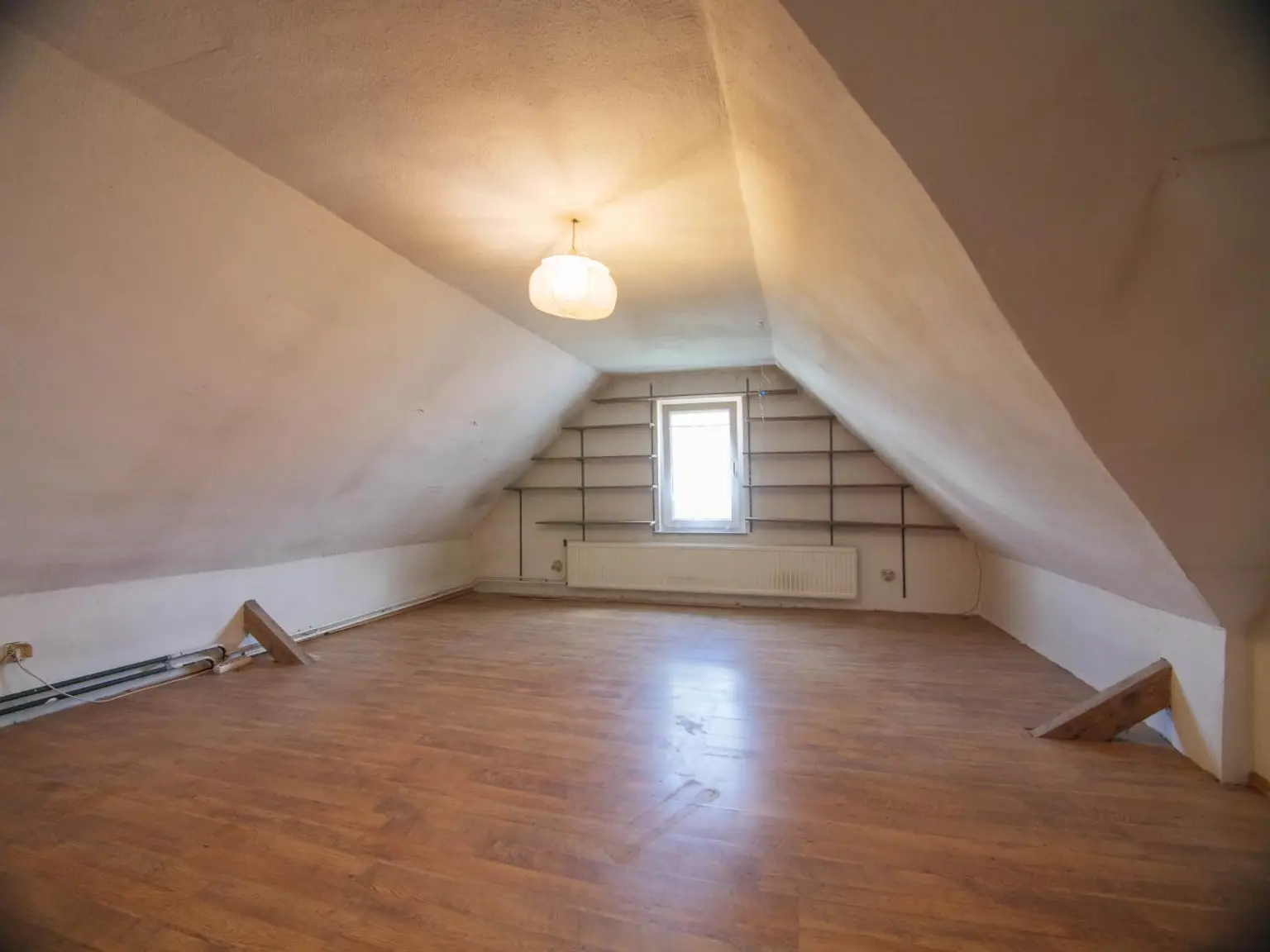 Sanierungsbedürftiges Haus sucht neuen Besitzer