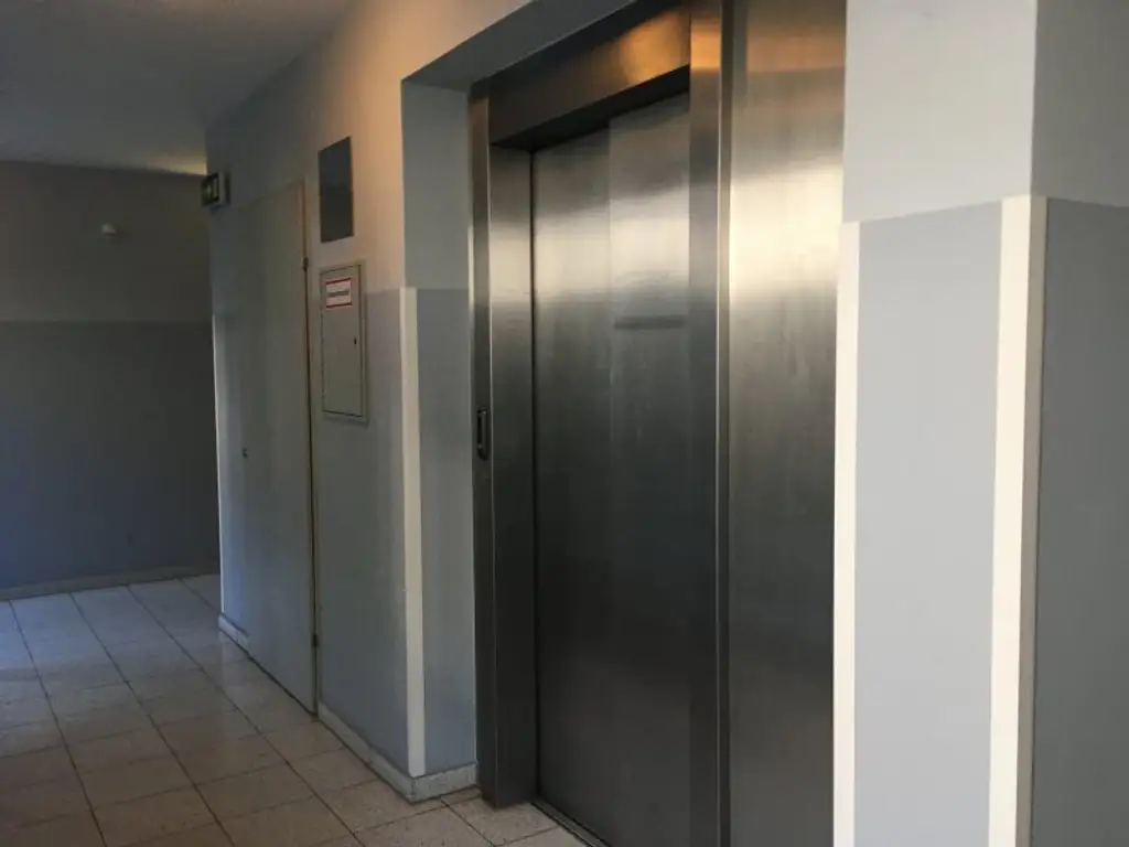 Moderne 3 Zimmerwohnung nähe Schloss Hetzendorf ruhe Lage Terrasse +Stellplatz