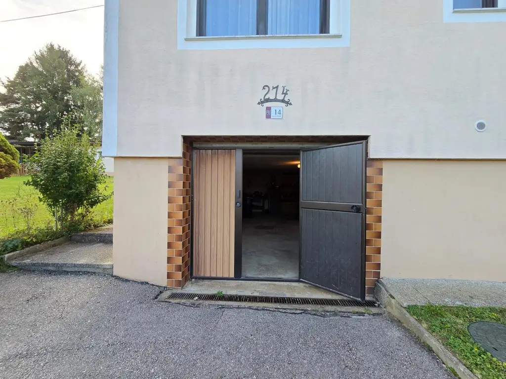 Einfamilienhaus mit Terrasse und Wintergarten