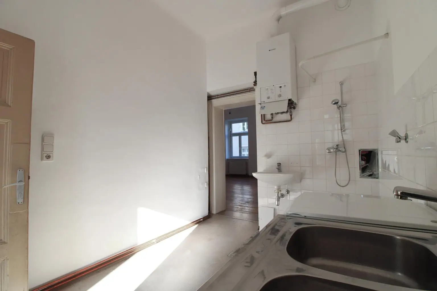 Altbauwohnung mit Potenzial in begehrter Lage von Währing