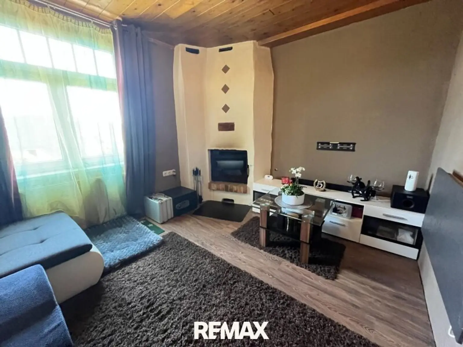 Wohnzimmer mit Kaminofen