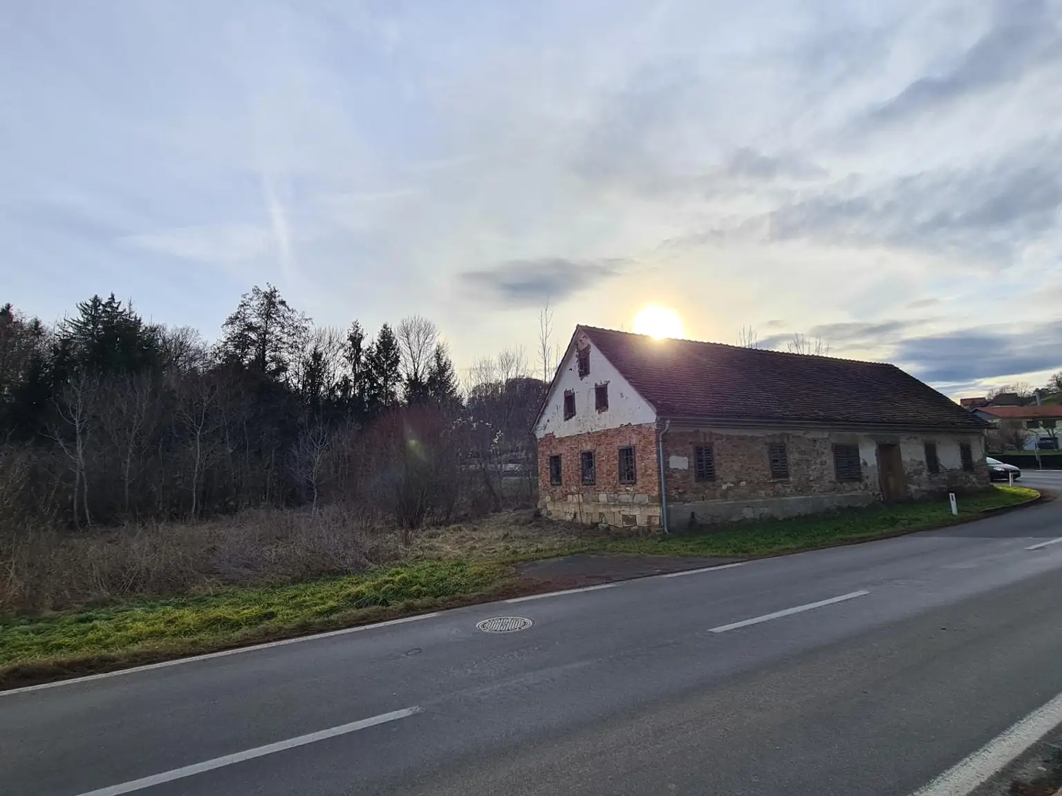 Grundstück mit Altbestand in der Südoststeiermark