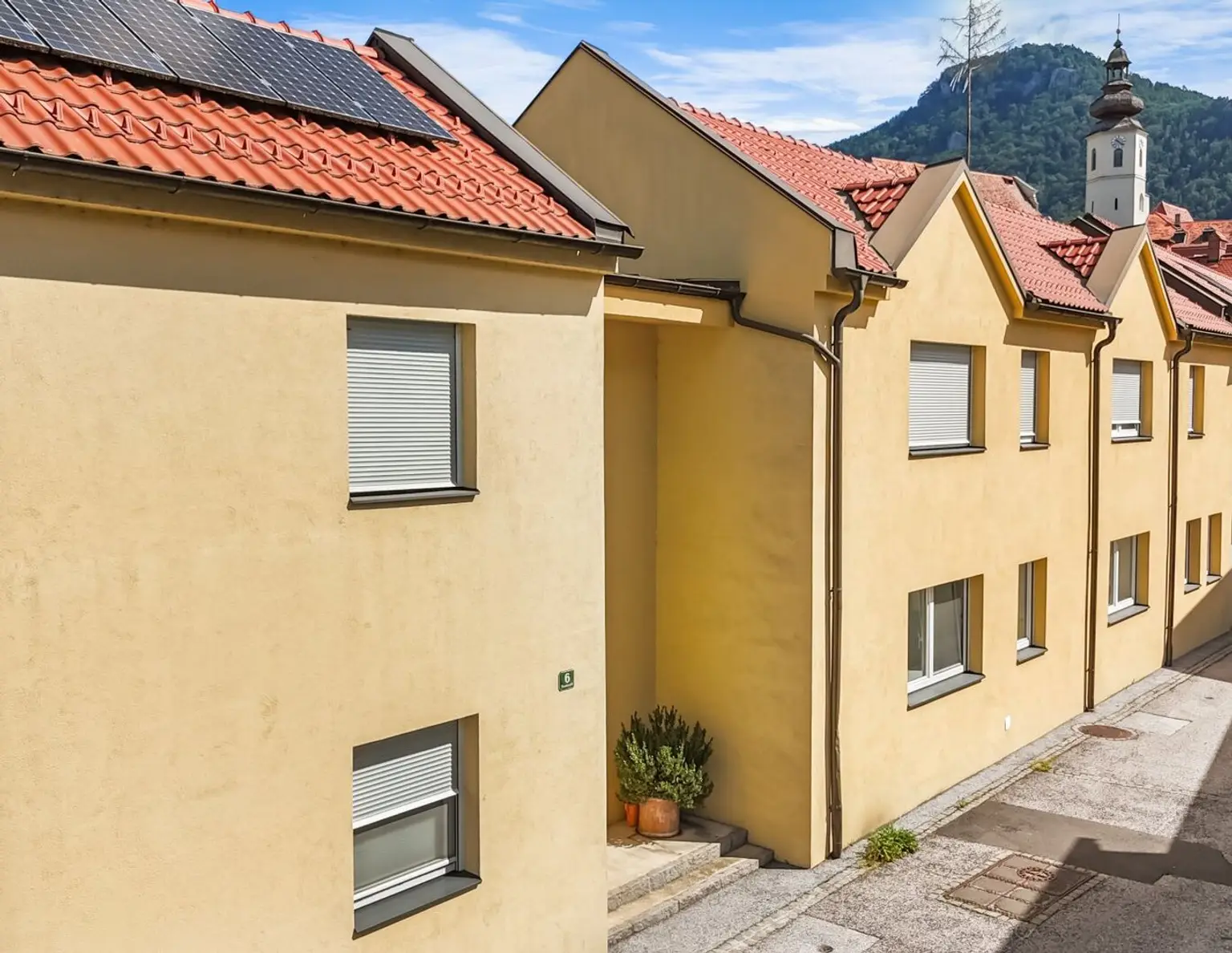Wohnungspaket mit 3 Anlegerwohnungen in einem Zinshaus im Zentrum von Frohnleiten