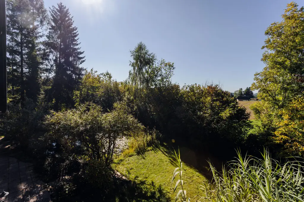 Großzügiges Einfamilienhaus mit Schwimmteich in Weinitzen - ländliche Geborgenheit trifft modernen Wohnkomfort