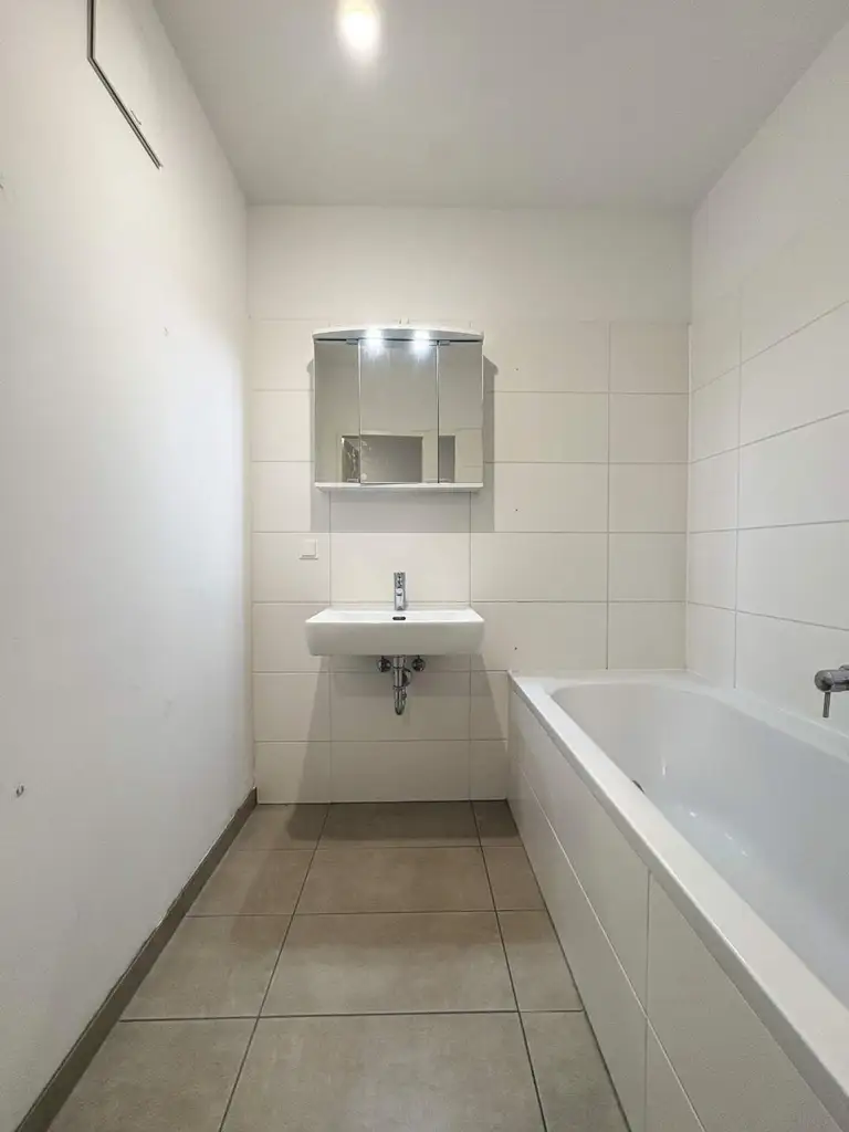 Unbefristeter Mietvertrag - 2-Zimmer-Wohnung 
mit Loggia und top Aufteilung