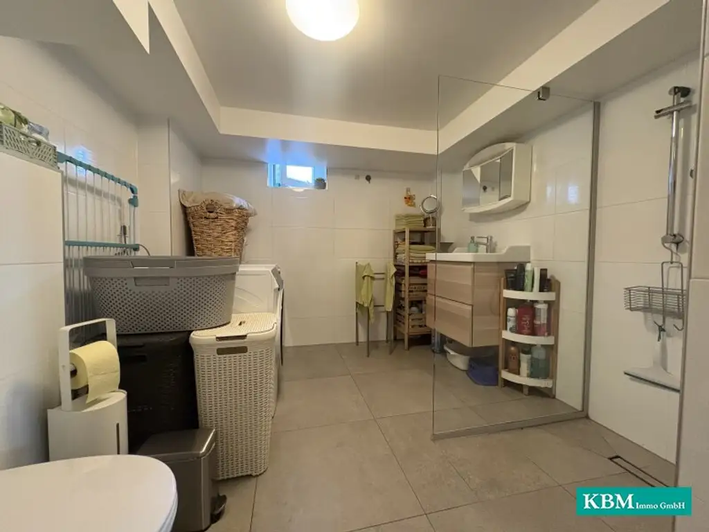 Gepflegtes Haus mit Garten