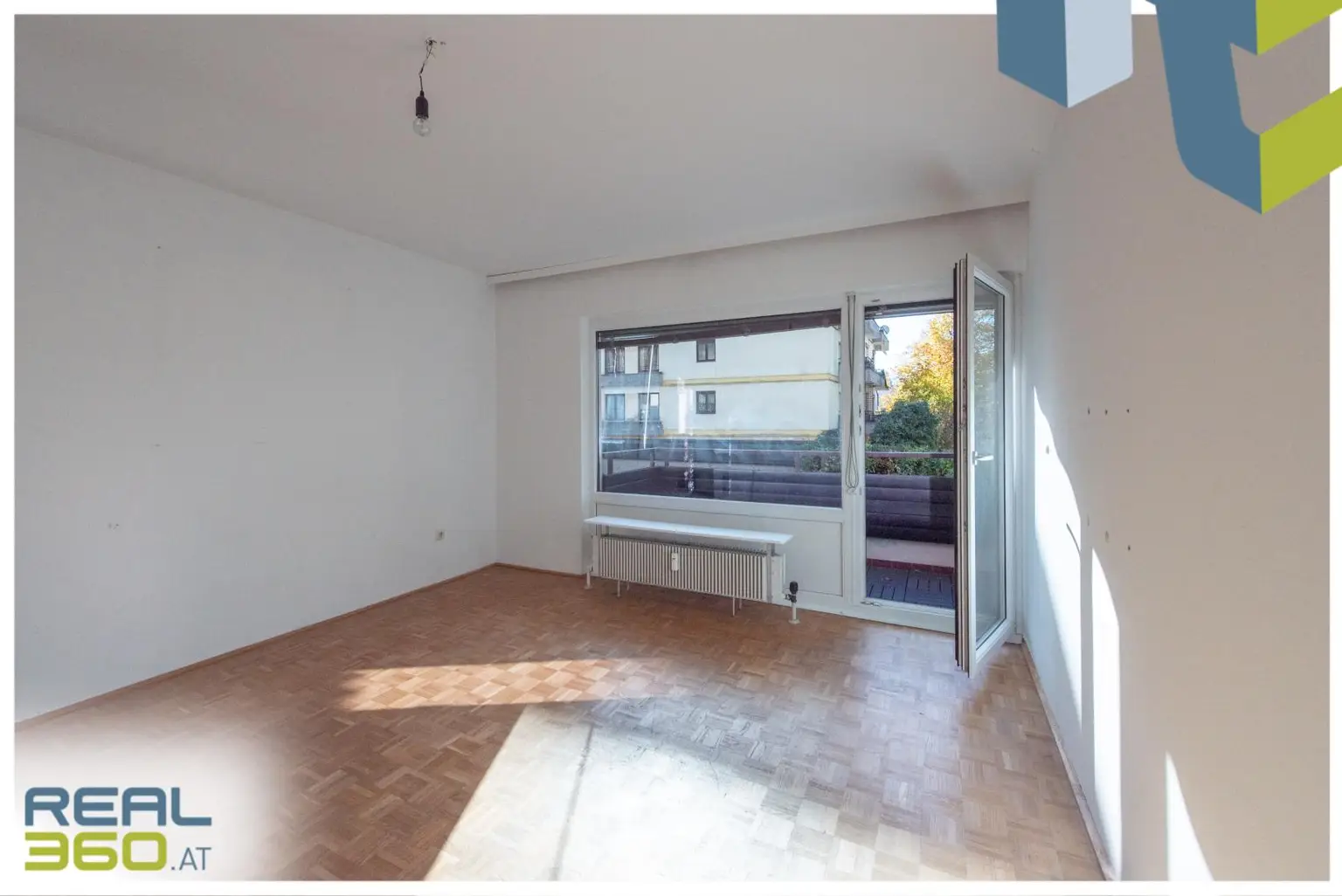 Wohnzimmer mit Loggia