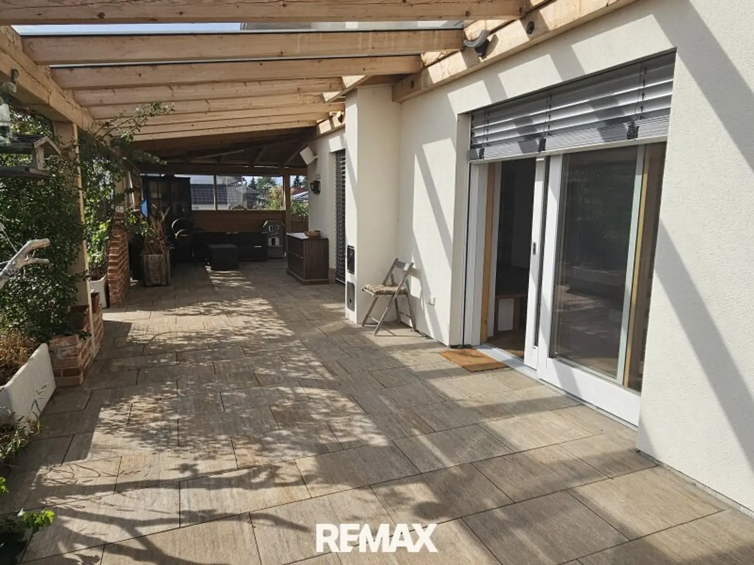 Überdachte Terrasse Süd