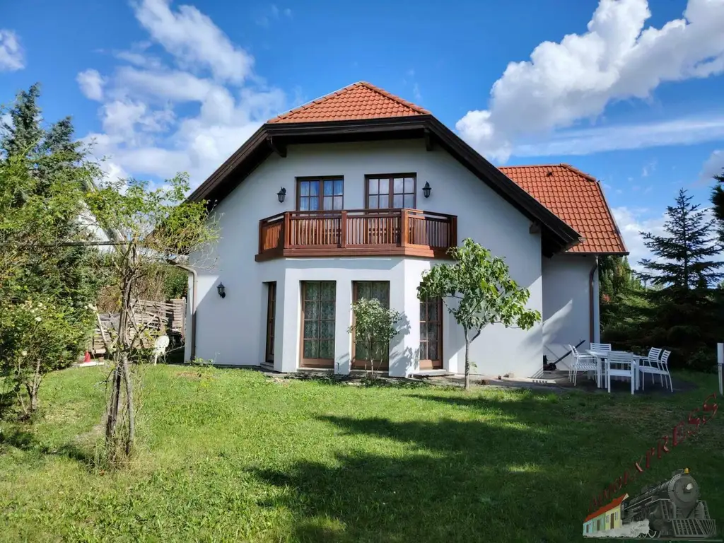 Großzügig gebautes Einfamilienhaus (Baumeisterhaus) auf 950m² Grund - nur ca. 25min nach Wien!