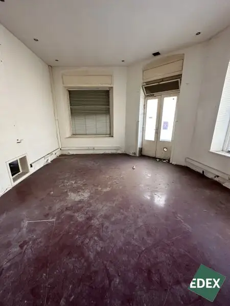 Großes Souterrain mit Erdgeschossfläche