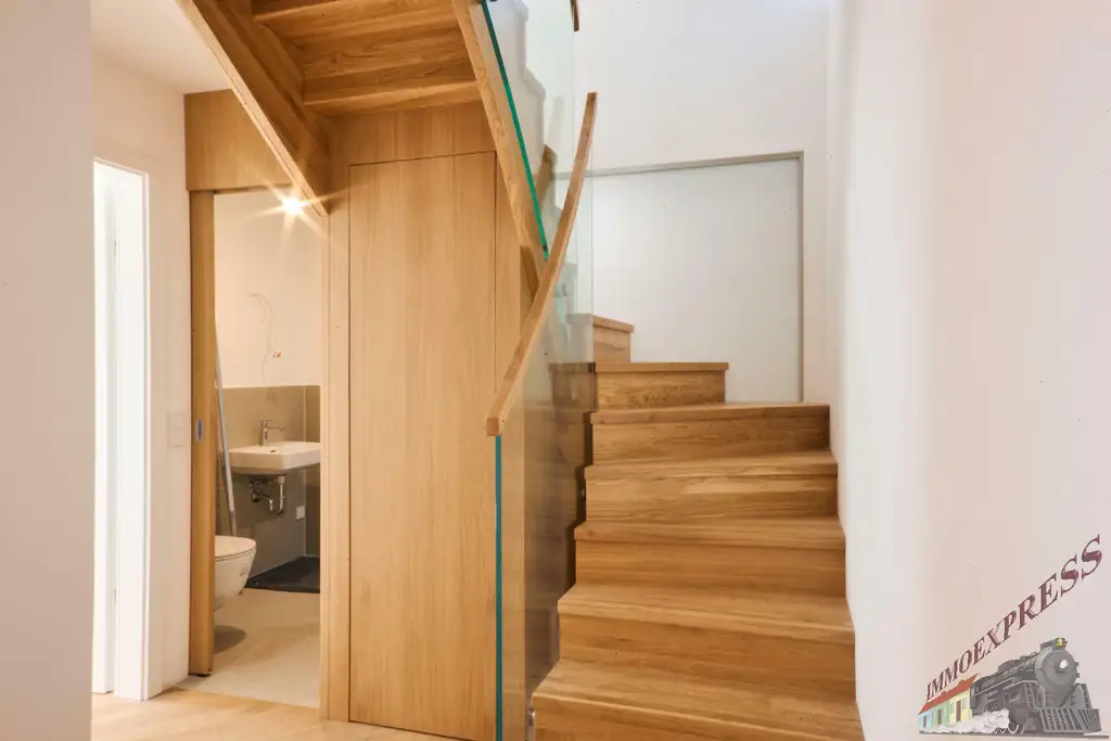 Großzügige 3-Zimmer-DG-Wohnung mit 41 m² Terrasse Panoramaterrasse