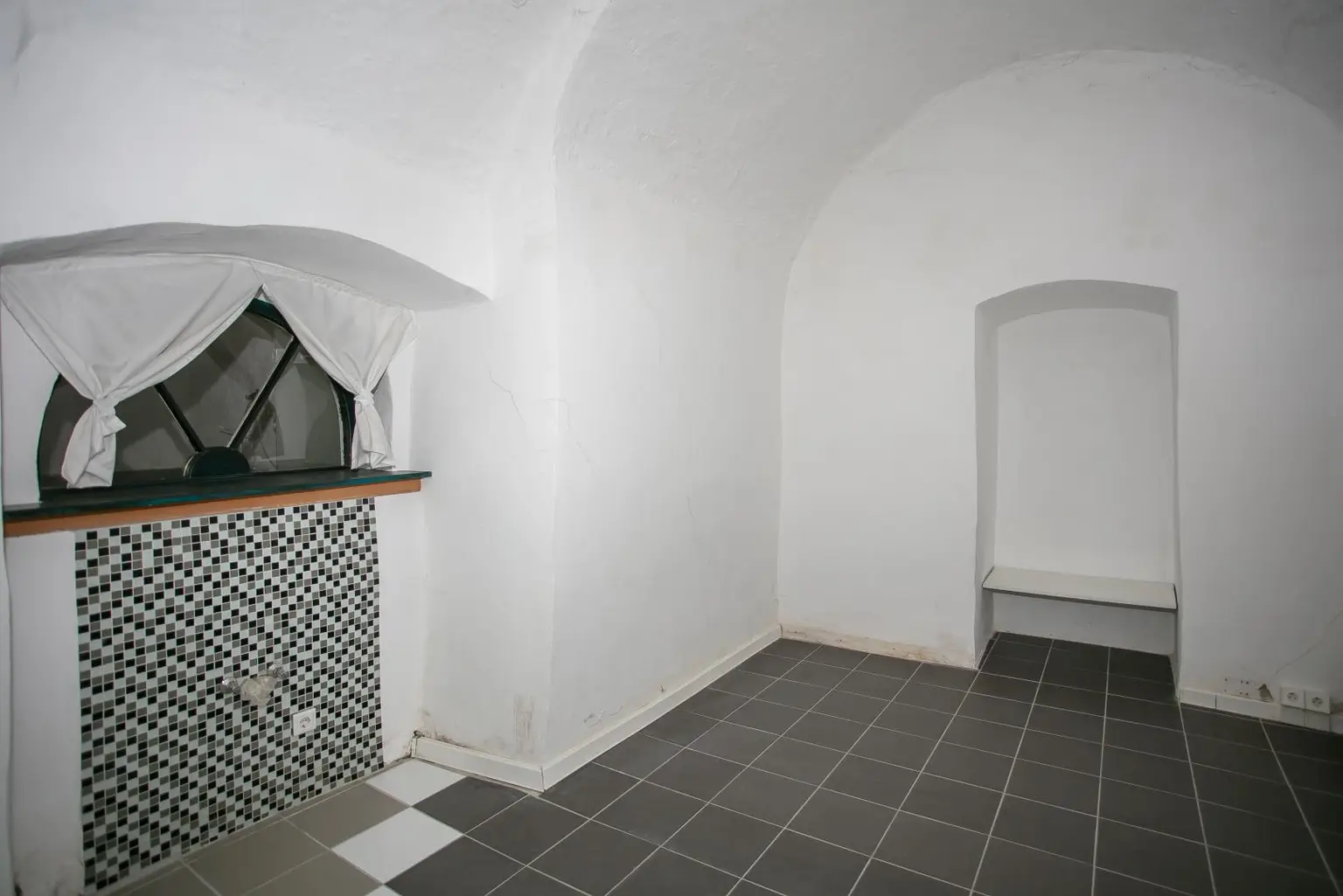 EG_ Geschäftslokal Ansicht 4