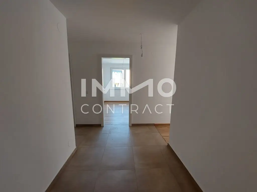 Provisionsfrei! 4 Zimmer + 2 Bäder und ein toller Balkon!