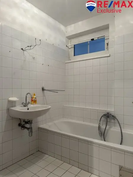 Nähe Akademierpark - 2-Zimmer-Wohnung mit Loggia in Wiener Neustadt – Ihr neues Zuhause!