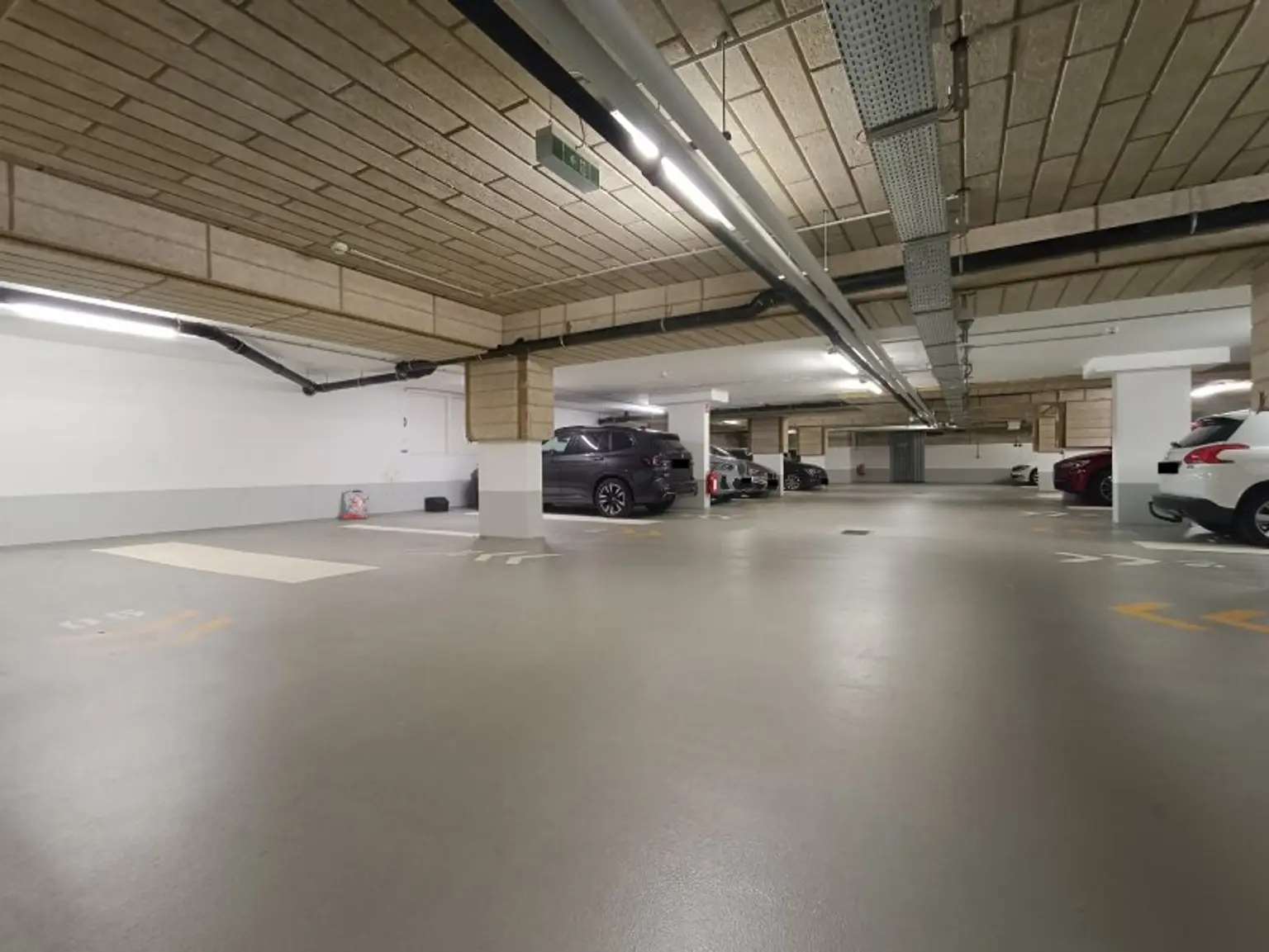 VORSORGEWOHNUNG - Neubau! Siedlung Rustenfeld! 4-Zimmer Wohnung mit traumhaftem Ausblick auf rund 103 m² mit Balkon! Stellplatz in hauseigener Tiefgarage optional verfügbar!