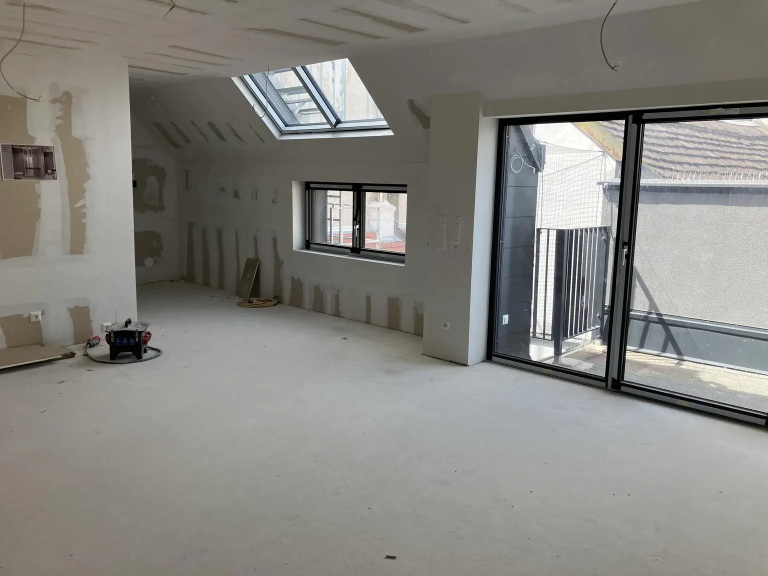 Dachgeschosswohnung in 1060 Wien ~ Wohnfläche 76m² ~ Blick über Wiens Dächer