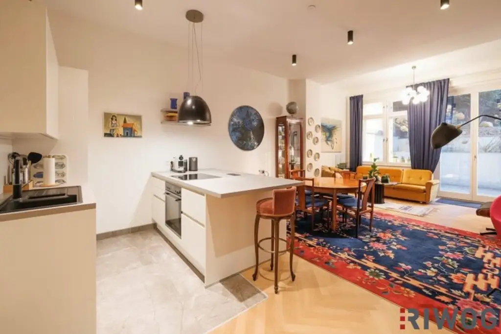 Wohnung mit touristischer Widmung nahe Schloss Schönbrunn | Prunkvolles 3-Zimmer Altbauapartment mit Loggia I 360° Rundgang