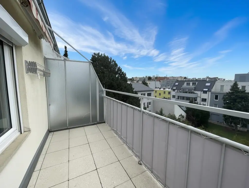 Sanierungshit - Dachgeschoß ohne Schrägen mit 2 Terrassen