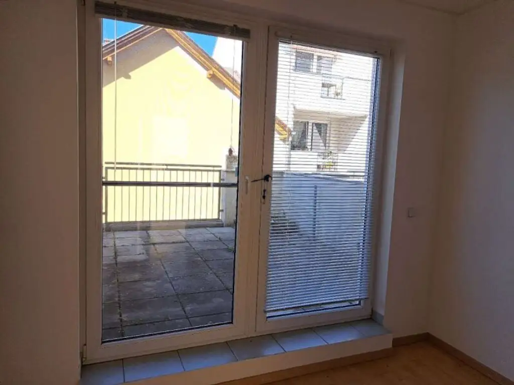 Gepflegte Terrassenwohnung in Hirtenberg: 51m² mit Balkon und Stellplatz!
