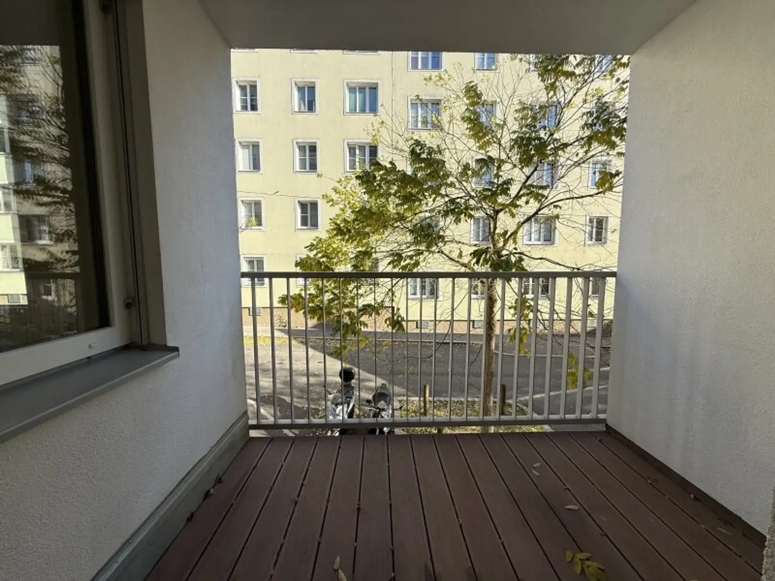 schöne 2-Zimmer Wohnung in ruhiger Lage mit guter Infrastruktur- nahe U4 Hietzing - ab 01.01.2026