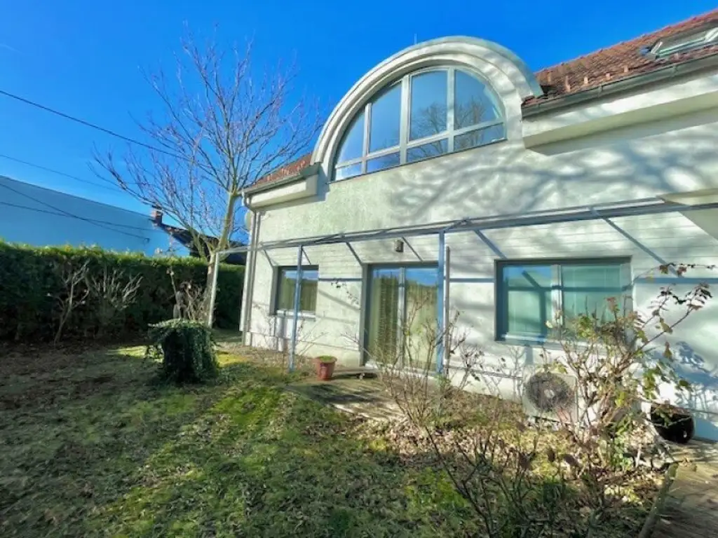 EIGENHEIM mit Garten- ELEGANTE 3-4-Zimmer-Eigentums-Wohnung in Top Lage von STAMMERSDORF!